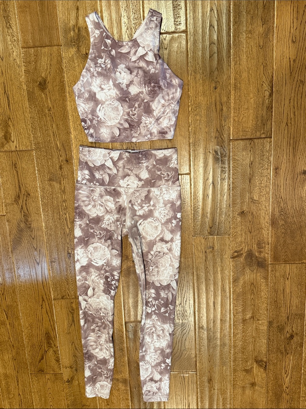 Athleta tank and workout pants set